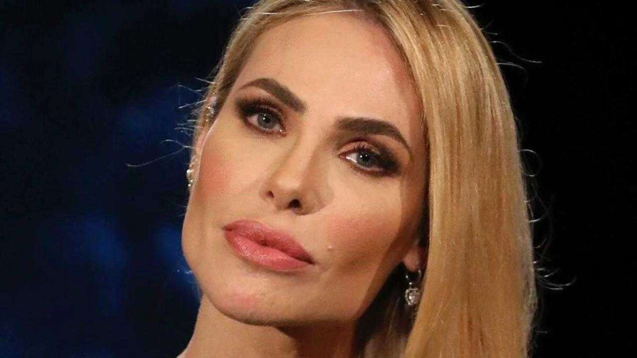 Ilary Blasi: ecco chi l'ha corteggiata - Political24