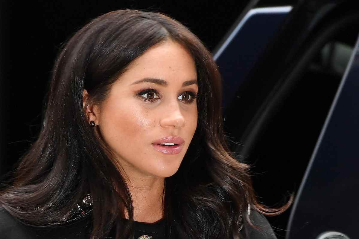 Meghan Markle asfaltata