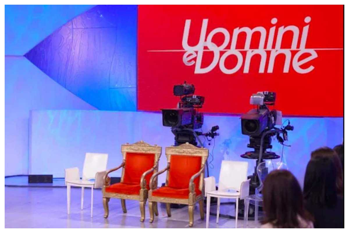 Uomini e Donne studio