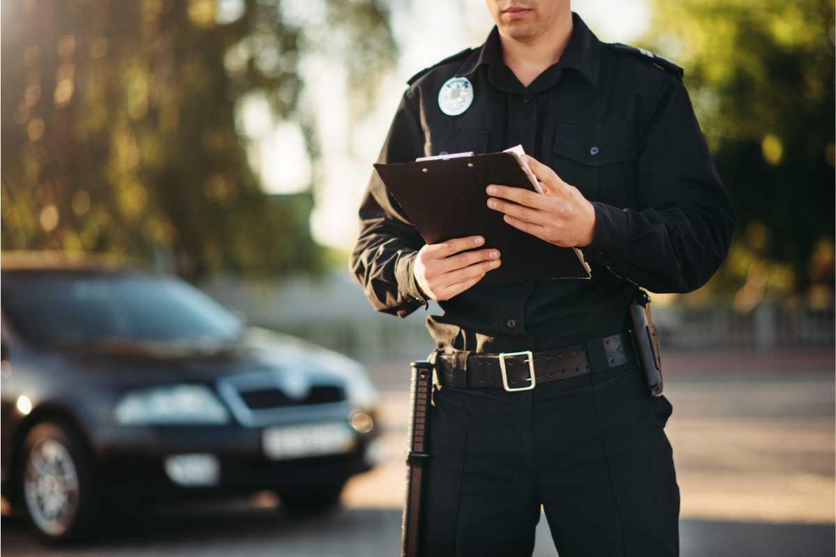 Auto, la scadenza è il 15 aprile: occhio alle multe