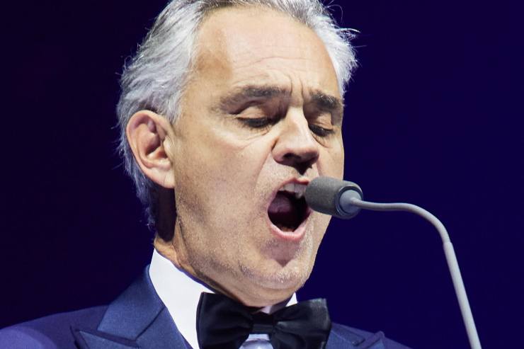 Incoronazione Re Carlo Andrea Bocelli 