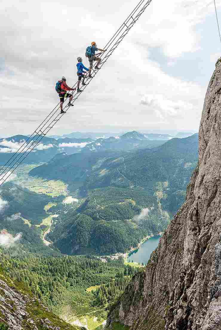 Scala sospesa nel vuoto